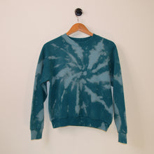 Load image into Gallery viewer, Tie Dye Teal Crewneck Sweatshirt [M]
