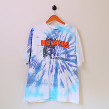 Load image into Gallery viewer, Tie Dye Hooters T-Shirt [XL]
